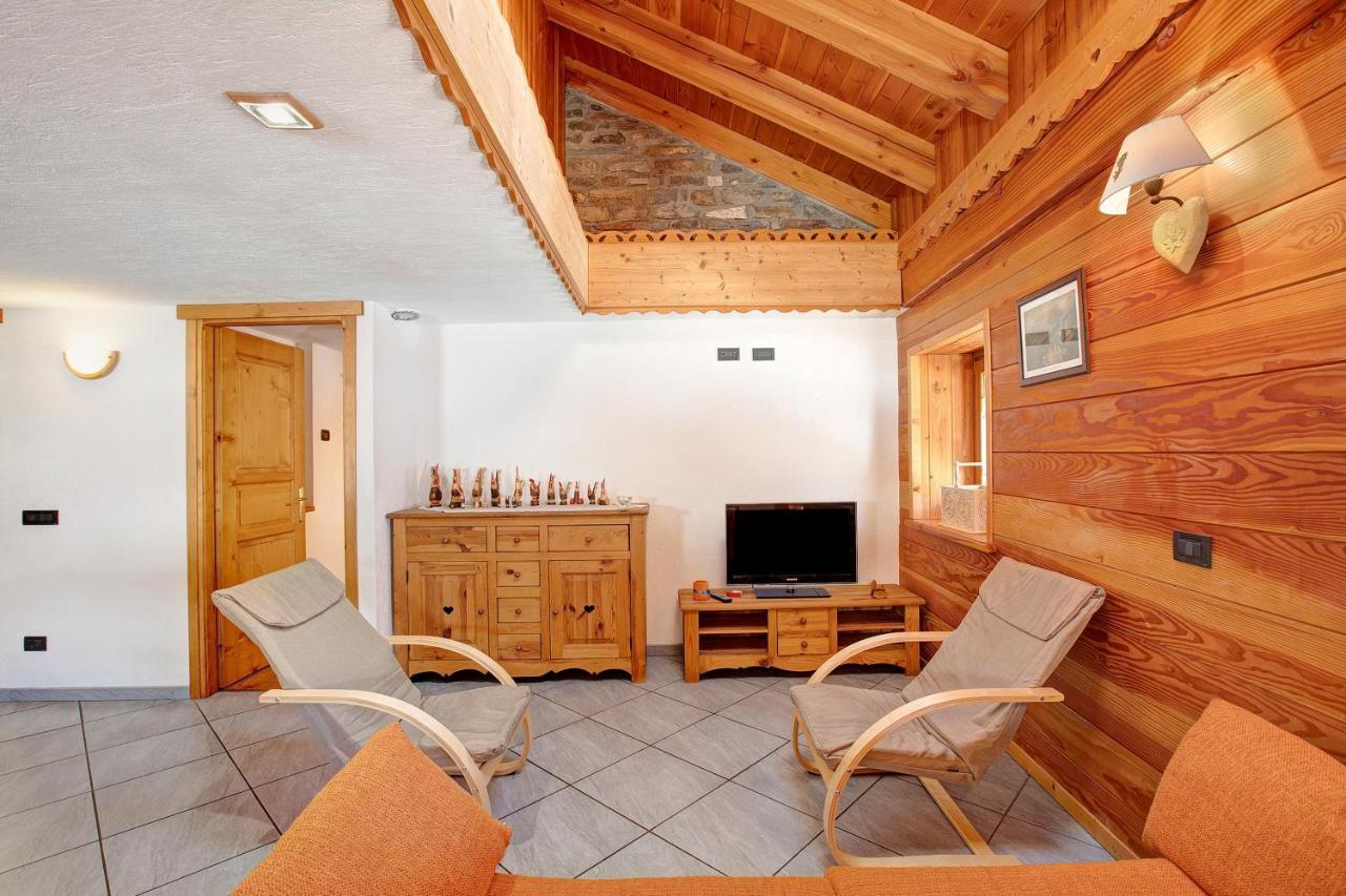 Chalet Vista Monte Bianco La Salle Exterior foto